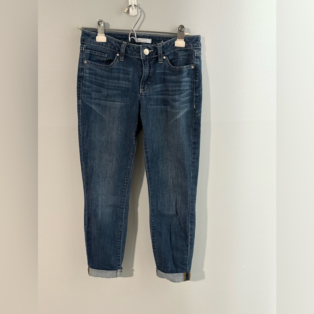 Lauren Conrad • Cuffed Skinny Crop Jeans